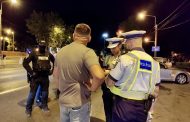 Argeș: A furat o autoutilitară lăsată cu cheile în contact și a fugit de polițiști