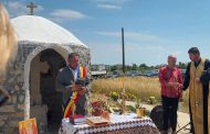 Troiță sfințită la Bradu, pe terenul viitoarei Școli Domnești de Meserii „Sfântul Voievod Neagoe Basarab”