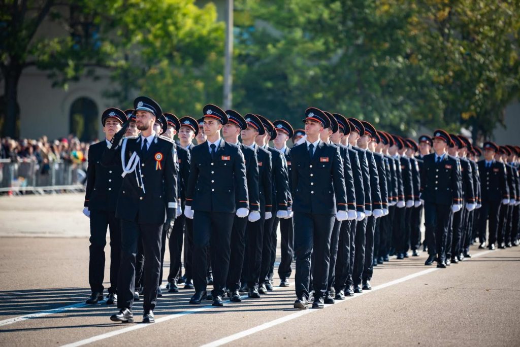 Studenți-poliție- – Ziarul Argeşul - ediţia online
