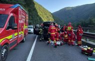 Tragedie cum rar se întâmplă pe Valea Oltului: o stâncă desprinsă de pe versant a ucis un bărbat aflat într-un autoturism