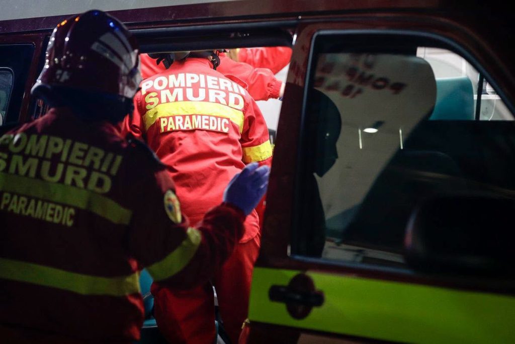 paramedici-accident – Ziarul Argeşul - ediţia online