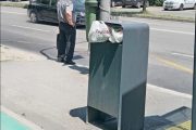 Salubritatea Pitești: Nu aruncați deșeurile menajere în coșurile stradale! Avertisment pentru cetățeni