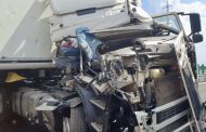 Accident grav pe DEx12! Trei TIR-uri s-au ciocnit, traficul este blocat