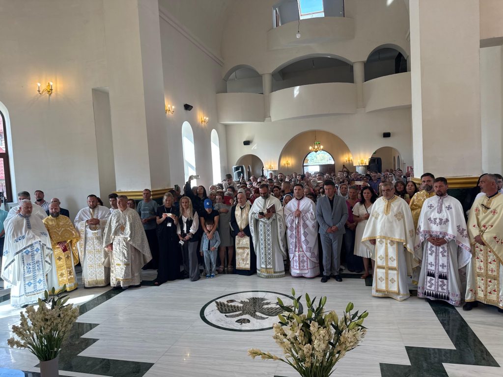 Biserica-valea-ursului- – Ziarul Argeşul - ediţia online