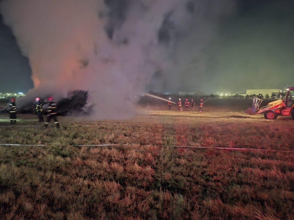 Incendiu-baloți- – Ziarul Argeşul - ediţia online