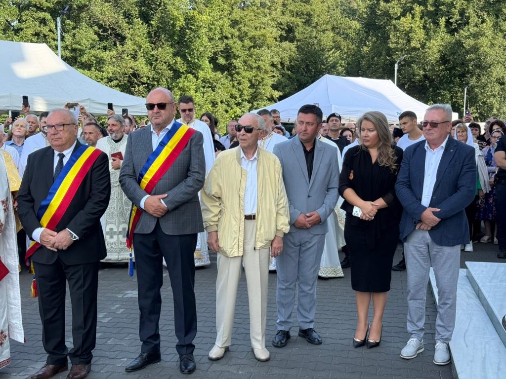 Oficialități-valea-ursului- – Ziarul Argeşul - ediţia online