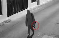 Alertă în Pitești! Polițiștii caută o persoană surprinsă pe stradă cu un topor în mână