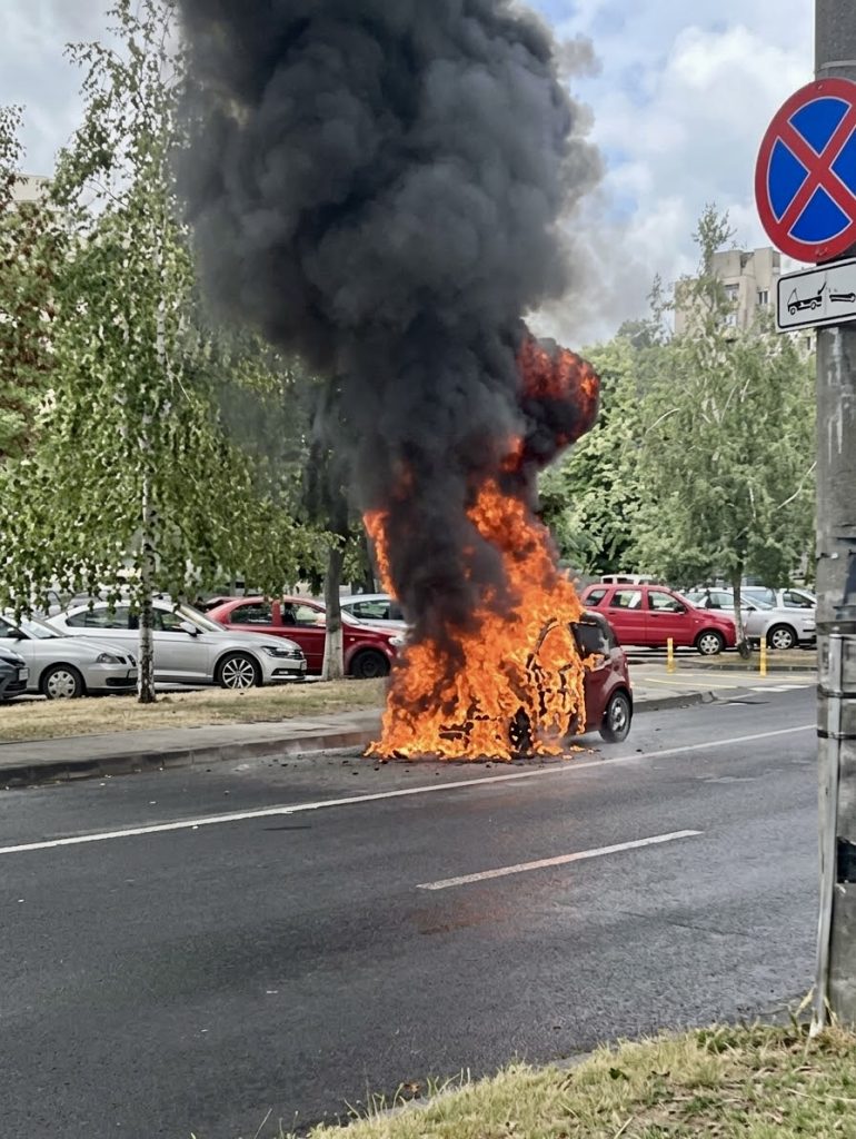 Incendiu-autoturism-5 – Ziarul Argeşul - ediţia online