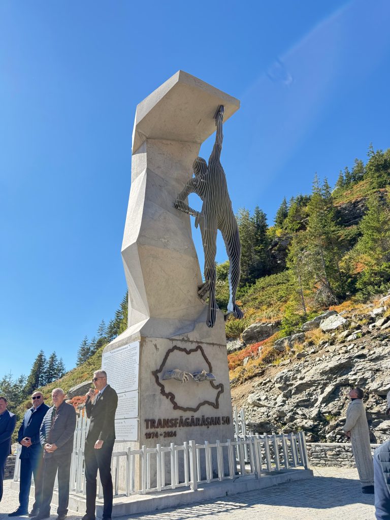 Monumentul-Semicentenar – Ziarul Argeşul - ediţia online