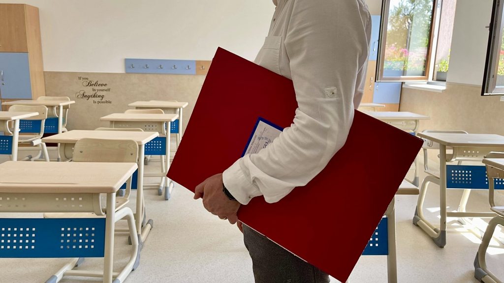 Profesor- – Ziarul Argeşul - ediţia online