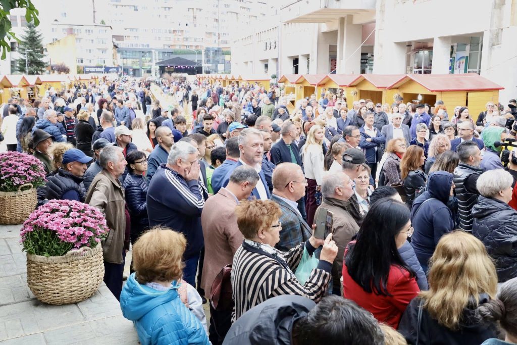 Toamna-Piteșteană- – Ziarul Argeşul - ediţia online