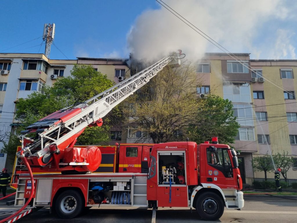 Incendiu-apartament- – Ziarul Argeşul - ediţia online