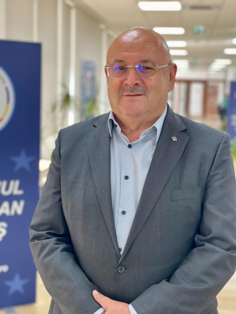 Ion-Mînzînă-9 – Ziarul Argeşul - ediţia online